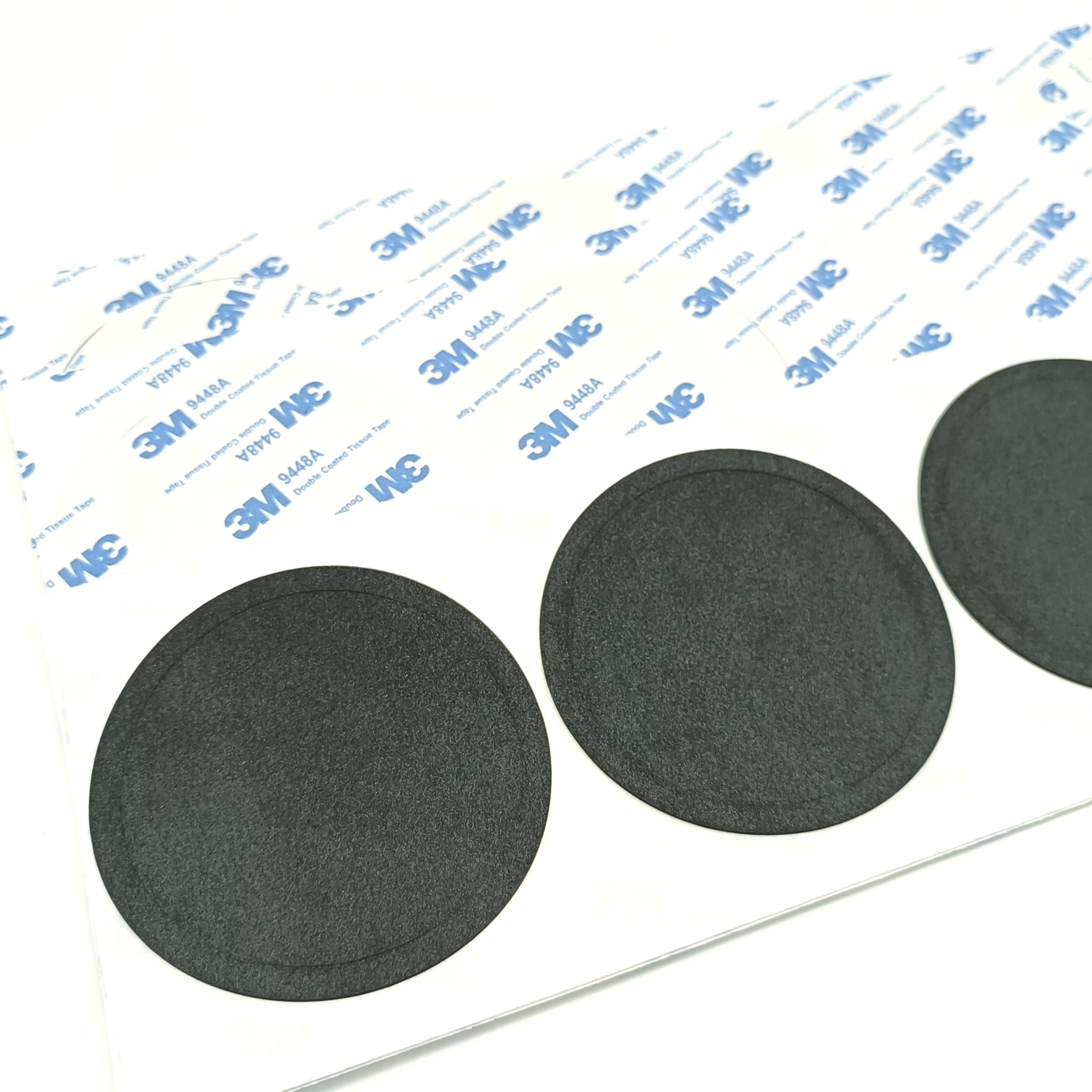 Прокладки из пенополиуретана NBR с клейкой основой 3M