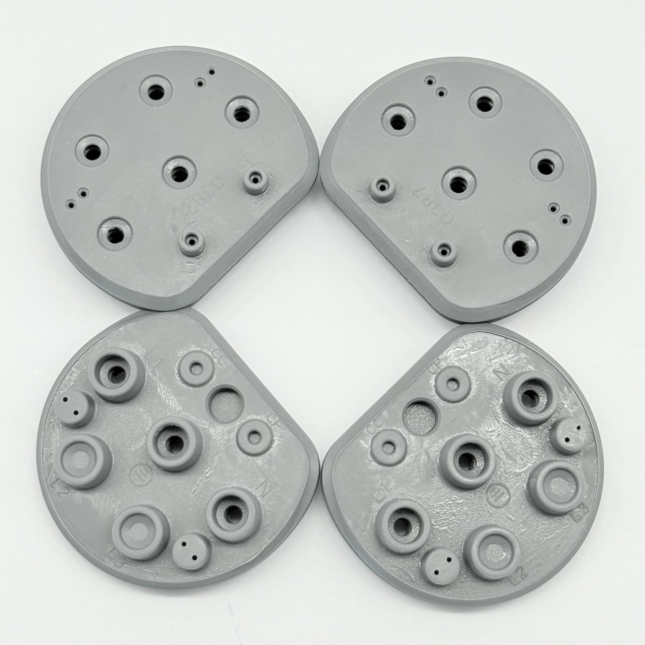 Самосмазывающееся силиконовое уплотнение для автомобильных разъемов.